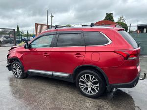 182 Mitsubishi Outlander 4wd 7 Seater - Image 4