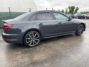 181 Audi A4  S Line Automatic  Light Damage - Image 4