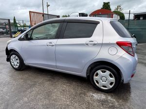 2012 Toyota Vitz Automatic 82km - Image 4