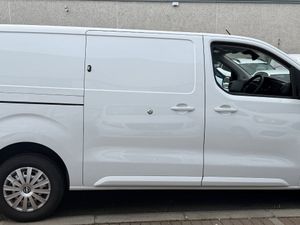242 Opel Vivaro Long Wheel Base - Image 3