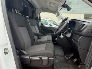 242 Opel Vivaro Long Wheel Base - Image 4