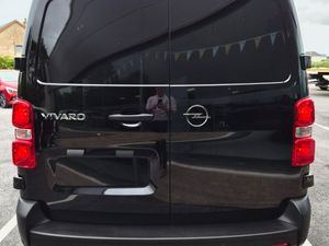 NEW Opel Vivaro 1.5L Diesel Manual - Image 4