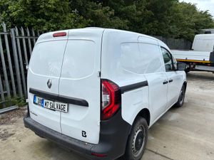 24 Kangoo Van 1.5 Diesel 27km Sarting - Image 3