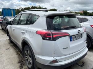 18 RAV 2.0 D4D Luna 180km Drives - Image 4