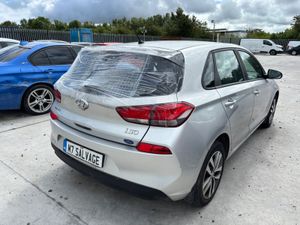 19 i30 Deluxe 1.4 Petrol 220km Drives - Image 3