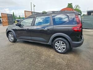 231 Dacia Jogger Expression  1.0 Petrol - Image 3