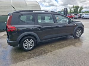231 Dacia Jogger Expression  1.0 Petrol - Image 2