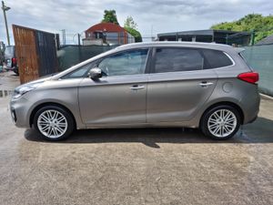 2017 Kia Carens  7 seater    7 seater - Image 2