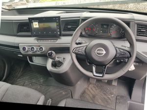 Nissan Interstar INTERSTAR L2H2 FWD 130 SV 2DR - Image 4