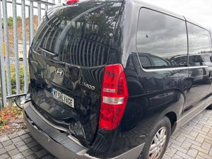 17 Hyundai i800 2.5 Crdi 8 Seats 104k miles Drives - Image 3