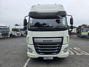 2016 DAF CF 330 6X2 rear steer with 27ft flat body - Image 2