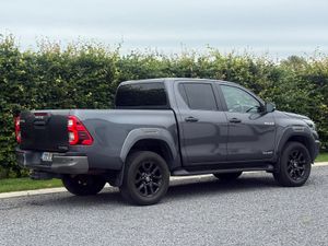 2021 Toyota Hilux Invincible X 2.8 Auto 5 Seat N1 - Image 3