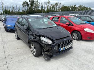 15 Fiesta Zetec 1.2 Petrol 180km Starting - Image 2