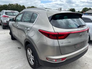 18 Sportage Platinum 1.7 Diesel 230km Drives - Image 4