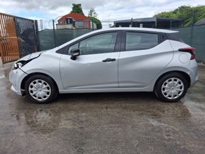 172 Nissan Micra  1.0 Petrol - Image 3