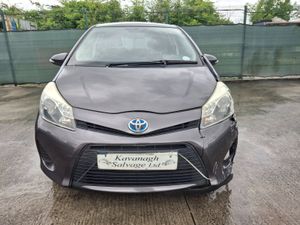 2014 Toyota Yaris  Hybrid  Automatic - Image 3