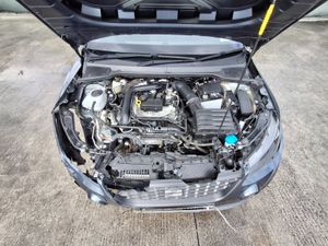 242 Seat Arona  1.0 Tsi  Manual - Image 4