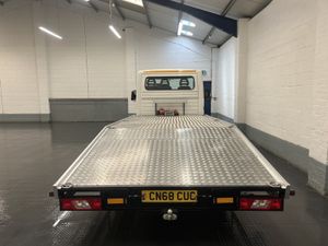 VB - 2018 Citroen Relay Vehicle Transporter Van - Image 2