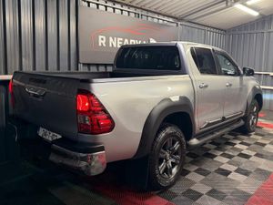 2024 Toyota Hilux 2.8 Manual 5 Seat N1 - Image 3