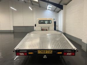 VB - 2018 Citroen Relay Vehicle Transporter Van - Image 4