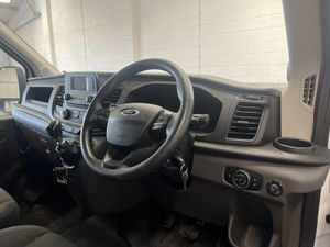 VB - 2022 Ford Transit Luton Box Van - Image 4
