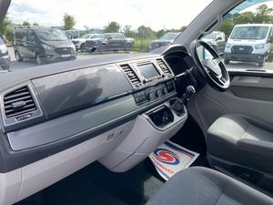 Volkswagen Transporter T32 Highline Crew Cab 5-Sea - Image 4