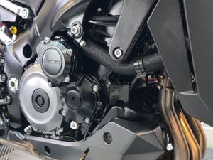242 Suzuki GSX-S1000GX - Image 4