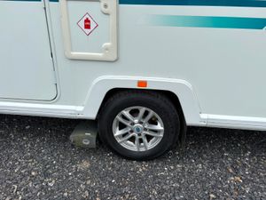 Bailey pursuit 440 / 4 berth caravan - Image 4