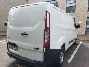 Ford Transit Custom 2023 - Image 4