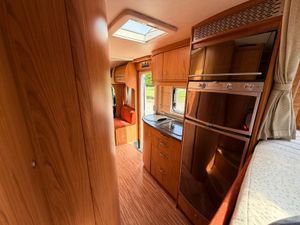 2009 BURNSTER SOLANO T690 LOW PROFILE R.H.D - Image 4