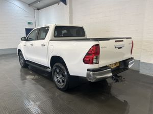 VB - 2021 Toyota Hilux PickUp Van - Image 4