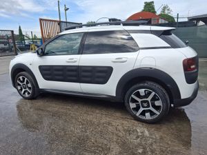 2016 Citroën C4 Cactus  Puretech  1.2 Petrol - Image 4