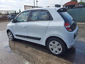 152 Renault twingo  1.0 Petrol - Image 4