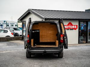 2021 Vauxhall Combo CrewCab - Image 4
