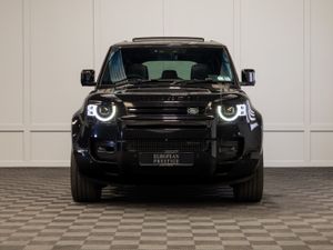 232 Land Rover Defender X-Dynamic HSE 5 Seat N1 - Image 2