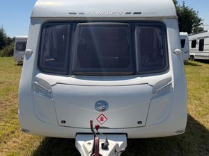 Swift Conqueror 540 –  Fixed bed end washroom - Image 2