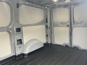 Ford Transit Custom SPORT - Image 4