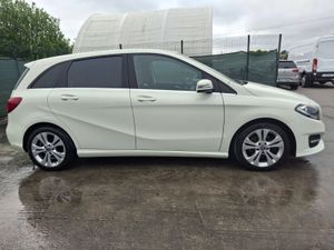 172 Mercedes B-Class  200B Series Sport - Image 2