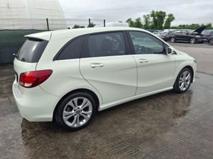 172 Mercedes B-Class  200B Series Sport - Image 3