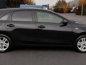 2021 Kia Ceed Commercial - Image 3