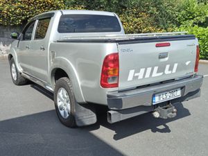 Toyota Hilux 2011  3.0 Diesel Manual - Image 4