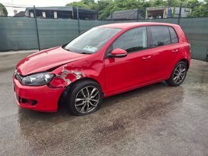 2012 Volkswagen Golf  1.4 Tsi  Automatic - Image 2