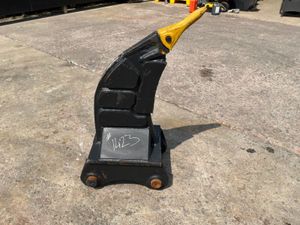 New / unused 13 tonne ripper tooth..65mm pins..... - Image 2