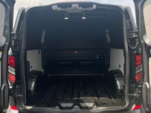 Ford Transit Custom LIMITED - Image 4