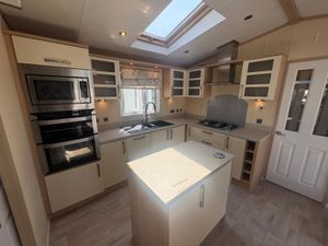 🔥THE BIG BEAST IS BACK!🔥  Another🏡 Pemberton Kn - Image 2