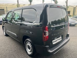 Peugeot Partner Professional Crew Cab 1.5 - Image 4