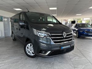 2025 Renault Trafic Advance 9 Seater Automatic - Image 4