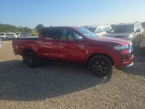 Toyota Hilux 2.8 D4D SR5 - Image 4