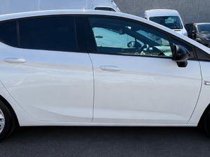 212 Opel Astra  Sportive Commercial 86,000km - Image 3