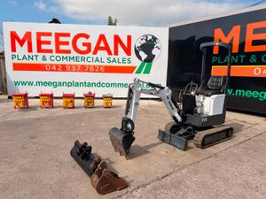 2022 BOBCAT ....micro mini digger ....984 hours .. - Image 3